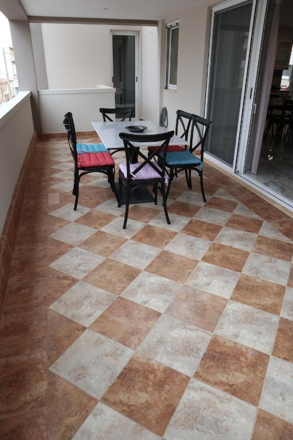 Catherine'S Comfort Apartment No1 Lavrion Exterior photo